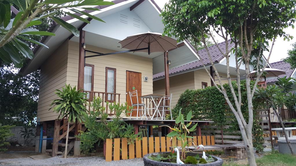 Bansuan Inthanon Resort Chom Thong Exterior foto